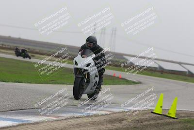 media/Nov-30-2025-TrackDaz (Sun) [[d8b22663df]]/B Group/Session 5 (Wheelie Bump)/